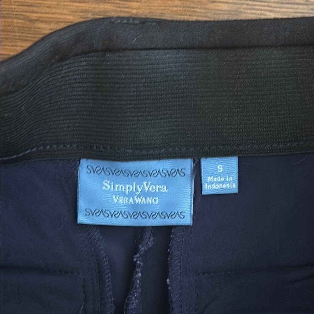 💙 Simply Vera Vera Wang Women’s Navy Shorts - Size Small - Picture 4 of 11
